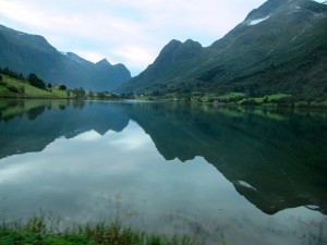 Olde-vatnet, Olden, Noruega